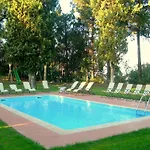 Tuscan Haven With Pool *